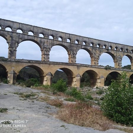 Saint-Siffret Proche Uzes Petit Gite Avec Grande Cuisine D'Ete Et Piscine מראה חיצוני תמונה