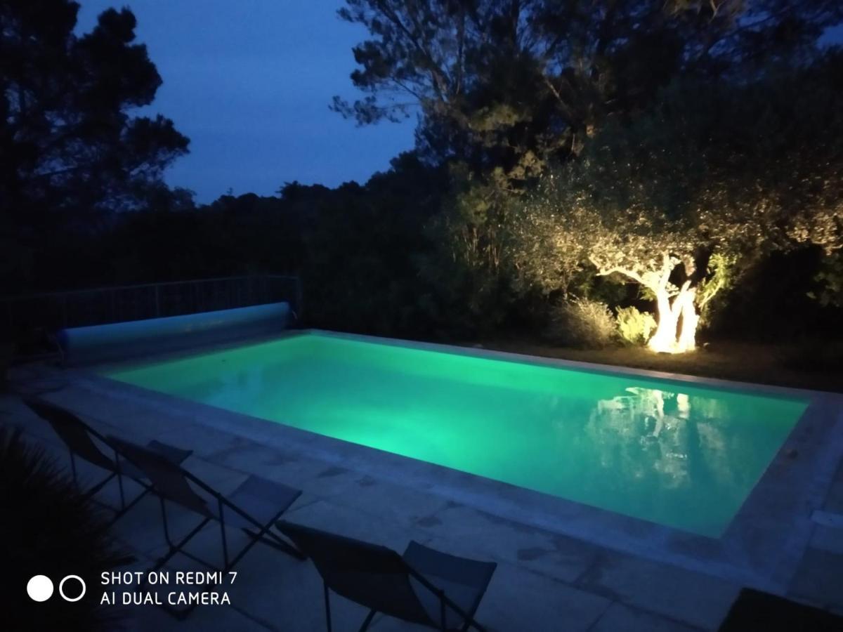 Saint-Siffret Proche Uzes Petit Gite Avec Grande Cuisine D'Ete Et Piscine מראה חיצוני תמונה